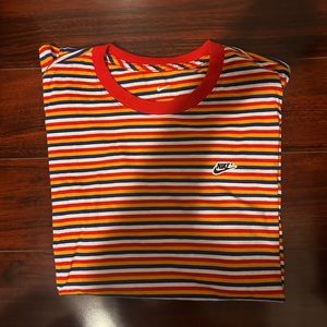 Nike stripped shirt size Large like new